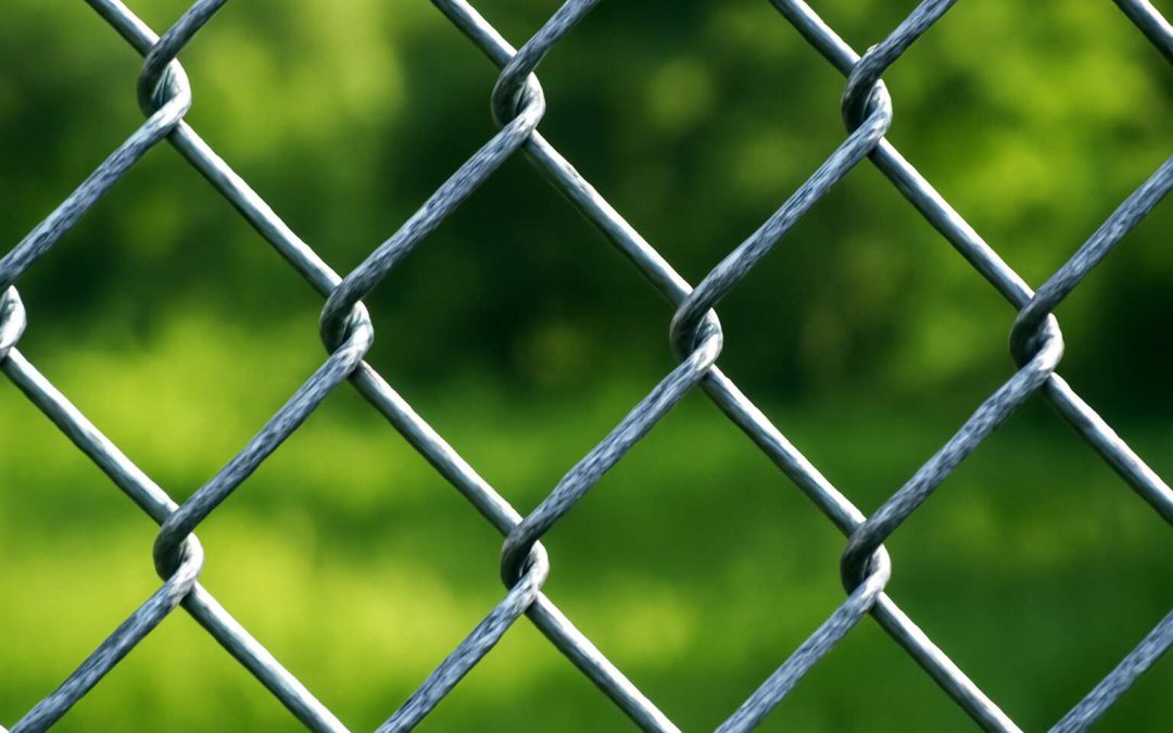 diamond mesh fence