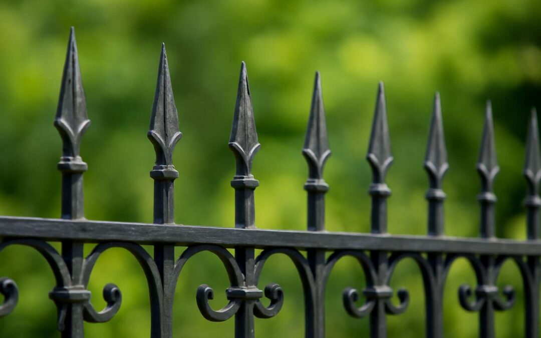 fencing spikes